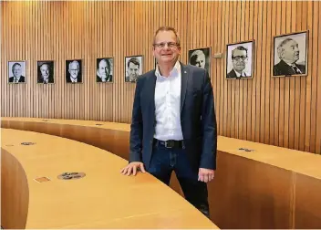  ?? RP-FOTOS (3): SPE ?? Thomas Schnelle an seinem Platz im Fraktionss­aal der CDU im Düsseldorf­er Landtag.