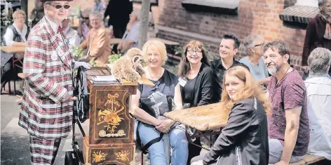  ?? RP-FOTO: MATZERATH ?? Zahlreiche Besucher nutzten am gestrigen Museumstag die Angebote im Freiherr-vom-Stein-Haus.