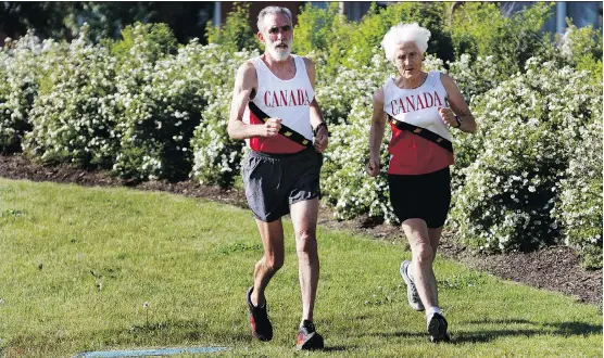  ?? ADRIAN SHELLARD ?? The knee takes its fair share of the impact during a run, and while pain deserves attention, don’t be too quick to hang up your shoes.