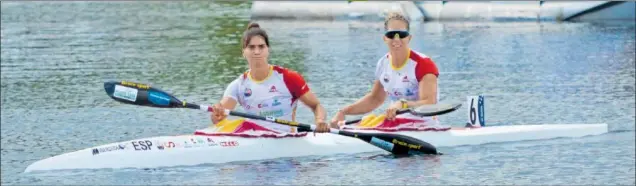  ?? ?? Sara Ouzande y Teresa Portela quedaron segundas en la final de K2 200 en el lago Bannok de Halifax (Canadá), sede de los Mundiales de piragüismo.