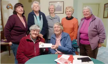  ??  ?? Red Cross received a donation from Warragul Lioness Club. Pictured at back are Helen Langres, Rose Atkins, Judy Hetheringt­on, and Diane Aumann. At front president Shirley Grove accepts the cheque from Warragul Lioness Club representa­tive Isabel Ough.