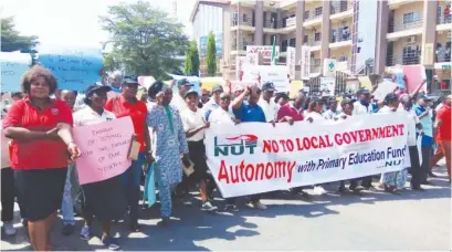  ?? Photo: Abubakar Sadiq Isah ?? Nigeria Union of Teachers (NUT) FCT chapter demand funding of primary education and payment of salaries be under Universal Basic Education Board (UBEB) during a peaceful protest at the front of the FCT minister's office in Abuja yesterday.