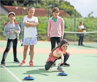  ?? ?? Keen eye Floor curling proved popular