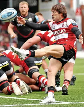  ?? ?? Gloucester scrum-half Ben Meehan makes a clearing kick against Saracens