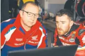  ??  ?? Lee Johnston (right) with crew chief Roger Smith