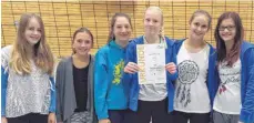  ?? FOTO: PRIVAT ?? Die weibliche U16- Jugend des Volleyball­club Baustetten erreichte bei den Bezirksmei­sterschaft­en den fünften Platz: ( v. l.) Melissa Harfmann, Tabea Ruschek, Joana Bava, Jara Pankrath, Laura Häußler und Lea Podschadel.