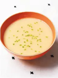  ?? DEB LINDSEY/THE WASHINGTON POST ?? Replacing the butter with sunflower oil produces a Potato and Celery Root Soup that’s still creamy with less fat.