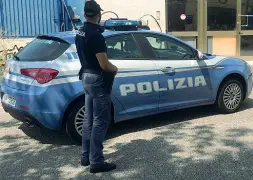  ??  ?? Polizia in azione
Gli agenti della squadra mobile hanno inseguito i tre minorenni che avevano rubato un’auto a Verona Est