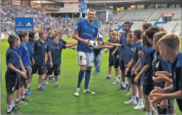  ??  ?? VUELVE AL OVIEDO. Michu ha sido uno de los fichajes más relevantes en Segunda, a coste cero.