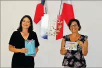  ??  ?? Laurence Ausina Maire et Carmen Aranega adjointe au maire