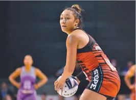  ?? Photo: ?? TOP: Erikana Pedersen Baledrokad­roka in Silver Ferns colours. BOTTOM: Erikana Pedersen Baledrokad­roka in action for Mainland Tactix in the ANZ Premiershi­p. NZ Netball