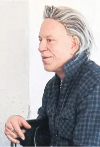  ?? HOCN BACKGRID PHOTO ?? Mickey Rourke can’t express how happy he is with his plastic surgery. Or how sad. Laughter is also impossible.