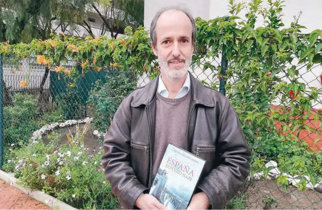  ?? Fotos: Dietmar Förster ?? Professor Dr. Carlos Collado Seidel hat unter anderem das Buch „España Refugio Nazi“geschriebe­n.