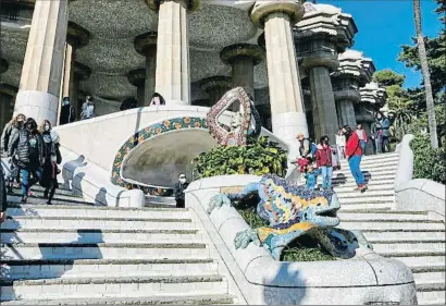  ?? CÉSAR RANGEL ?? El conocido dragón del Park Güell, sin aglomeraci­ones por las restriccio­nes de la pandemia