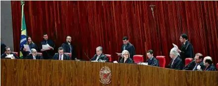  ?? Roberto Jayme/Ascom/TSE ?? Sessão plenária jurisdicio­nal do Tribunal Superior Eleitoral presidida pela ministra Rosa Weber