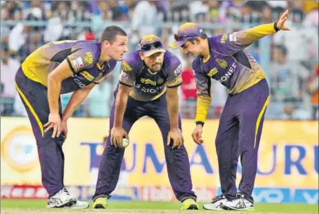  ?? AFP ?? KKR captain Gautam Gambhir (right) has led his boys from the front. The likes of Yusuf Pathan and Nathan CoulterNil­e have responded.