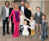  ??  ?? Goldie has said that if she and Kurt Russell had married, they would be divorced by now. RIGHT: Kurt and Goldie with (from left) her son Oliver Hudson, their son Wyatt Russell, her daughter Kate Hudson and grandchild­ren Ryder, Rio, Bingham, Wilder and...