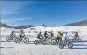  ?? WASEEM ANDRABI/HT ?? Tourists enjoying a cycle ride in Gulmarg. The numbers had declined after revocation of Article 370.