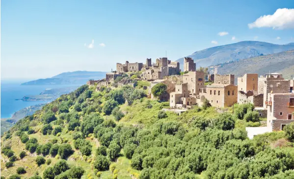  ?? RICK STEVES ?? In a far-off corner of the Peloponnes­e, clan wars left the hill town of Vathia in ruins.