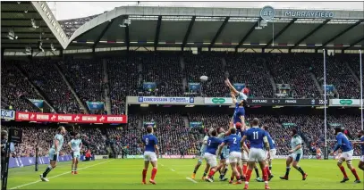  ??  ?? Scotland depend on a packed Murrayfiel­d to lend invaluable home advantage in the Six Nations