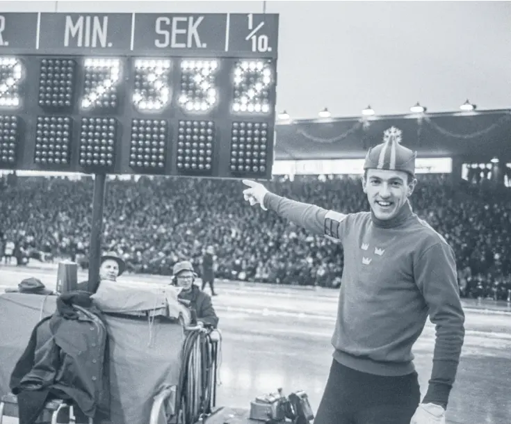  ?? ?? förande Roger Bodin sörjer Jonny Nilssons bortgång. Bilden är från VM på Bislett stadion i Oslo, 1965.