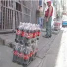  ??  ?? Una de las víctimas llevaba trabajando sólo 15 días en el reparto de productos Coca-Cola.