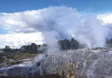  ??  ?? Smoke gets in your eyes: Pohutu in Rotorua is the largest geyser in the Southern Hemisphere.