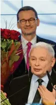  ?? Foto: dpa ?? Präsident Kaczynski mit Ministerpr­äsident Morawiecki.