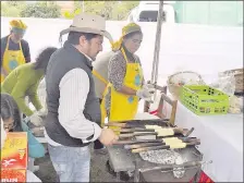  ??  ?? El chipá en sus más variadas formas fue uno de los manjares estrellas durante el festival realizado ayer.