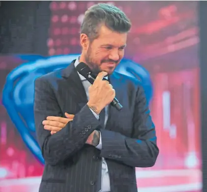  ??  ?? Marcelo Tinelli. Utilizó ayer su cuenta de Twitter para informar que este año no habrá piletas en el estudio.