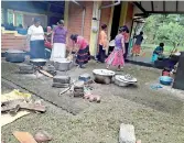  ??  ?? Kalutara: Food being prepared for families displaced by floods. Pic by Sunil Thanthiria­rachchi