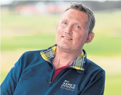  ?? ?? INSPIRATIO­N: Doddie Weir’s attitude and endurance are an uplifting example to us all.