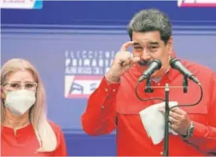  ?? // ABC ?? Maduro habla con los medios tras votar en las primarias del PSUV