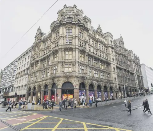  ?? PICTURE: IAN RUTHERFORD ?? House of Fraser owns Jenners as well as the site at the west end of Princes Street which is up for sale