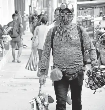  ?? FOTO: EL DIARIO ?? Para algunos el trabajo informal es la única forma de obtener ingresos.