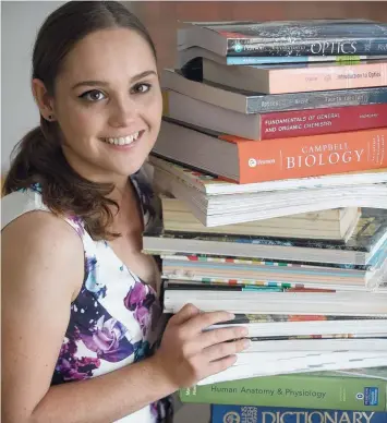  ?? Picture: GLENN FERGUSON ?? LONG ROAD BACK: Madeline Baker overcame a severe eating disorder and depression to complete year 12 at the age of 21. She is about to begin studies at Deakin University.