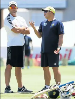  ?? Picture: GALLO IMAGES) ?? LEGENDARY PLAYER: Jacques Kallis talks to coach Russell Domingo during the South African national cricket team training session at Newlands on Sunday