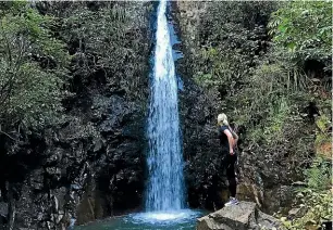  ??  ?? Washpen Falls waterfall offers trampers a perfect photo opportunit­y.