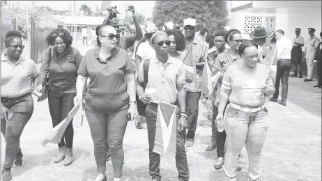  ?? (Photo by Terrence Thompson) ?? Current Georgetown Mayor Patricia Chase-Green leading the APNU contingent yesterday