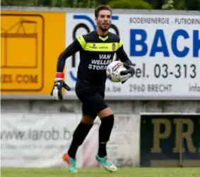  ?? FOTO TOM GOYVAERTS ?? Sten Vandenboss­che: “Bij Cappellen ga ik volgend seizoen van start als eerste doelman en bij Berchem zou het niet eenvoudig zijn om Bruno Appels uit het doel te verdringen.”