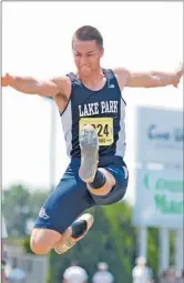  ?? | PATRICK GLEASON (LEFT), BUZZ ORR~FOR SUN-TIMES MEDIA ?? Scott Filip looks to lead Lake Park to a fourth consecutiv­e Class 3A title. Oak Park-River Forest’s Jamal Baggett is a threat in sprints and jumps.