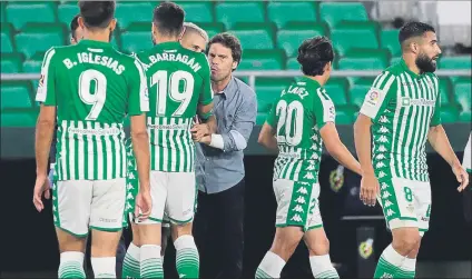  ?? FOTO: EFE ?? El técnico Rubi se volverá a jugar su continuida­d en el banquillo del Betis este próximo sábado en San Mamés ante el Athletic Club