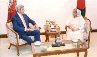  ??  ?? FRUITFUL TALKS: U.S. Secretary of State John Kerry, left, meets with Bangladesh Prime Minister Sheikh Hasina at the Prime Minister’s office in Dhaka on Monday. (AP)