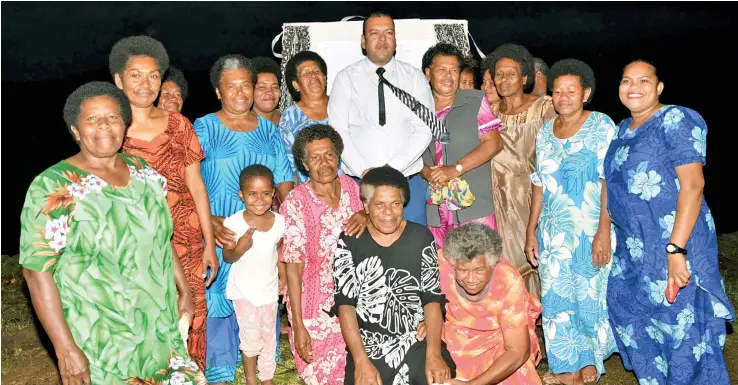  ?? Photo: DEPTFO News ?? The Minister for Lands and Mineral Resources Ashneel Sudhakar and Waicoka Village women on October 7, 2019.