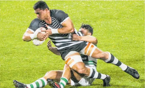  ?? Photo / NZME ?? Loose forward Iakopo Mapu, who scored 16 tries in 2022 premier club rugby and one of the Saracens XV’s five on Saturday, pictured scoring for the Magpies in 2019.