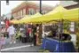  ?? BEN LAMBERT / HEARST CONNECTICU­T MEDIA ?? The 2017 Main Street Marketplac­e kicked off for the season Thursday in downtown Torrington.