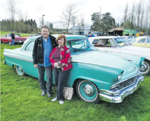  ??  ?? Bruce Browne and Mary Spani with their 1956 Ford Fairlane. Mary’s father helped Cam Hutchins fall in love with cars.