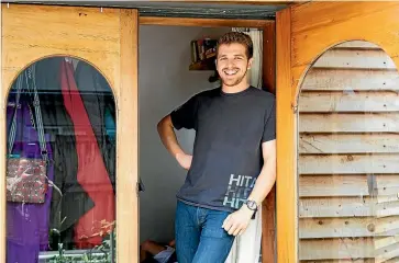  ?? PHOTOS: DOMINICO ZAPATA/STUFF ?? Everett Norris, 24, built his tiny house for $40,000 and is organising a workshop in Hamilton to teach others.