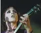  ?? REUTERS ?? The Cranberrie­s’ lead singer Dolores O’Riordan performs at Dublin’s Castle in 2000.