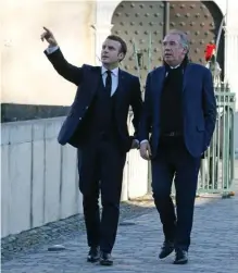  ??  ?? Incontourn­able. Emmanuel Macron était à Pau pour le sommet du G5 Sahel en janvier 2020. Sur les terres du patron du MoDem.